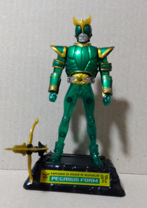 marikuto's tweet photo. #仮面ライダークウガ 
#装着変身
#ペガサスフォーム
試しにペガサスフォームを左右対称にしてみました
これはこれでかっこいいですね
ク��ア素体と超合金が相まってとても美しい✨
(*´ω｀*) https://t.co/6FEFF0Y9uV
