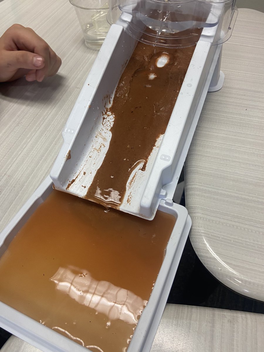 Scientists at Buffalo Creek ES developing and using models to explain how Earth’s surface goes through changes caused by 💨💦🧊! ⁦<a href="/SBISDScience/">SBISDScienceDept</a>⁩ ⁦<a href="/Buffalo_Creek1/">Buffalo Creek Elem</a>⁩