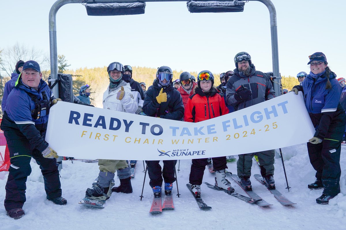 Nothing like the first day on the hill- look at those smiles.😁 Right to left, we have @tklaxer7, Riley Balch, Declan Dean, and John Dean ready to take flight on the first chair of the season! Shout-out to Kim and Jeff from our lift experience team for holding the banner!