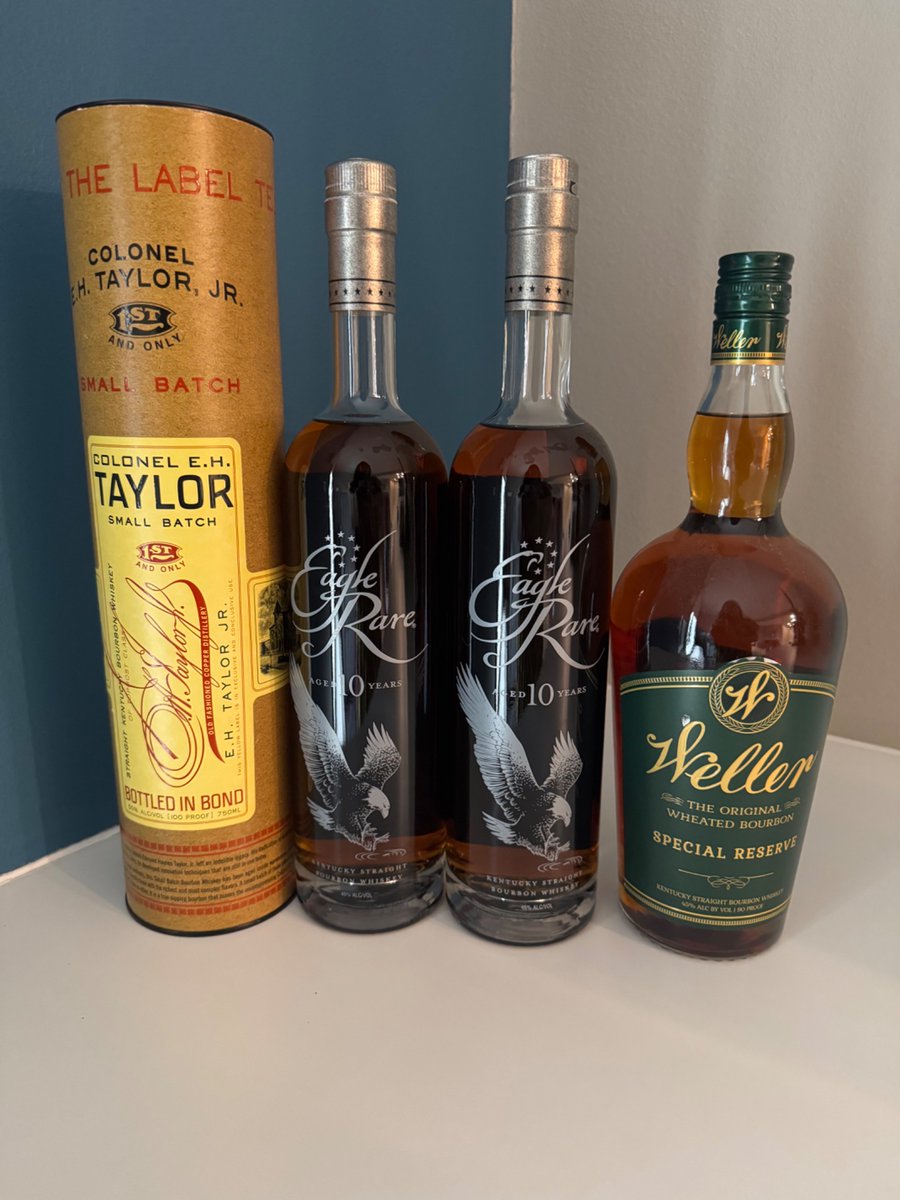 ladyleet's tweet image. The @thisdotlabs suite at #commityourcode is getting set up!