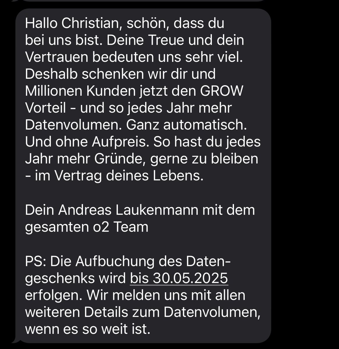 Auf dem Mobilfunkmarkt gibt es fast nur noch Bestandskunden. Aktionsangebote gibt es für Neukunden, für Bestandskunden immerhin Paketrabatte (DSL+Handy, Familie). Jetzt belohnt O2 alle Kunden einfach so mit automatisch jährlich steigendem Datenvolumen: computerbild.de/artikel/cb-New…