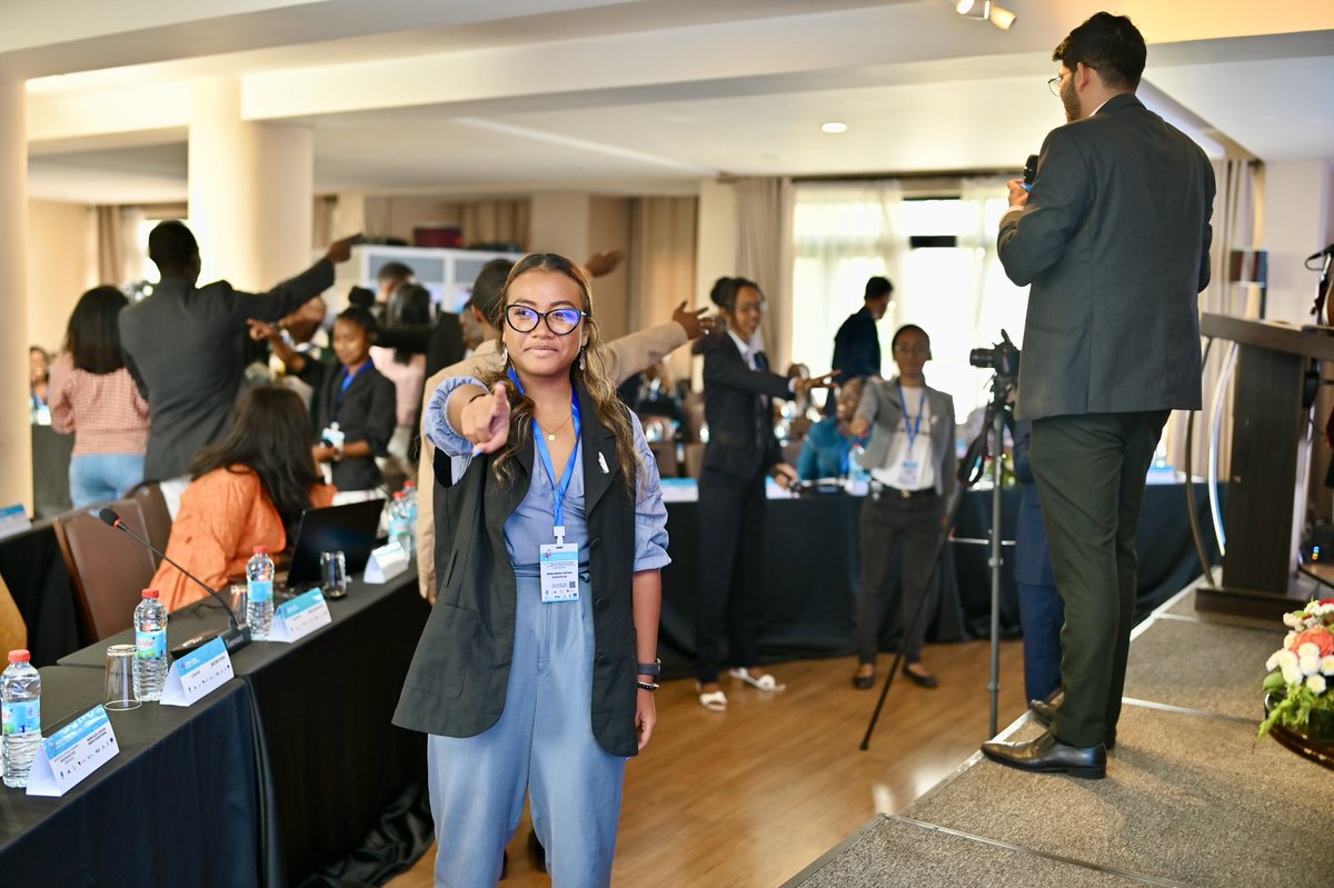 Nous avons chacun nos propres avis/opinions.
Travaillons ensemble pour mieux les défendre. 
#4thHLMC2024 
#YoungPeaceBuilders
<a href="/diplomatieMg/">MadagascarDiplomatie</a> <a href="/COMESA_GPS/">COMESA Governance, Peace and Security</a> <a href="/KeYouth4sdgs/">Youth4SDGs_KE</a> @SC_ESA_RP <a href="/HornofAYN/">Horn of Africa Youth Network</a> <a href="/SFCG_EU/">Search for Common Ground - Europe</a> <a href="/issafrica/">ISS</a> <a href="/Int_IDEA/">International IDEA</a> #YLS2024