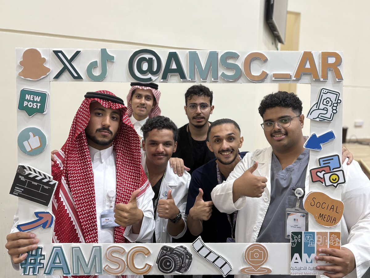 3zez_LM's tweet image. week 2 ✅
انتهى بتدشين افضل و اطلق نادي 🫡❤️‍🔥 
#AMSC_FAMS 

رغم اني كنت متضايق شوي بس نهاية اليوم اسعدتني بشكل 🙏🏻🤍