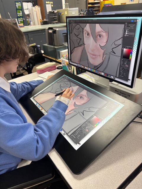 mainecte's tweet image. Unleash your creativity with graphic design! 🎨📸
#GraphicDesign #GraphicDesignStudent #MaineCTE #MaineEducation #Maine

Repost 📸 @CATCAugustaME
🎨 Our first-year Graphic Design students are bringing their creative A-game! 📸