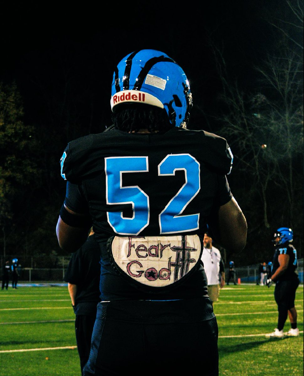 Sayveon Davis (@sayveondavis) on Twitter photo 5enior 2eason Highlights!
<a href="/CoachBT02/">B</a> <a href="/coachmeyer412/">Coach Meyer</a>
<a href="/ShadWheeler_/">Shad Wheeler</a> <a href="/CoachWalk23/">Maurice Walker</a> <a href="/Ty_Brown5/">Ty Brown</a> <a href="/wpialsportsnews/">WPIAL Sportsmen</a>
hudl.com/v/2R85di 5enior 2eason Highlights!
<a href="/CoachBT02/">B</a> <a href="/coachmeyer412/">Coach Meyer</a>
<a href="/ShadWheeler_/">Shad Wheeler</a> <a href="/CoachWalk23/">Maurice Walker</a> <a href="/Ty_Brown5/">Ty Brown</a> <a href="/wpialsportsnews/">WPIAL Sportsmen</a>
hudl.com/v/2R85di
