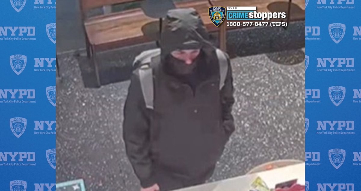 DefiantLs's tweet photo. Photos of man who k*lled UnitedHealthcare CEO Brian Thompson earlier today released https://t.co/vF6xqnnL8R