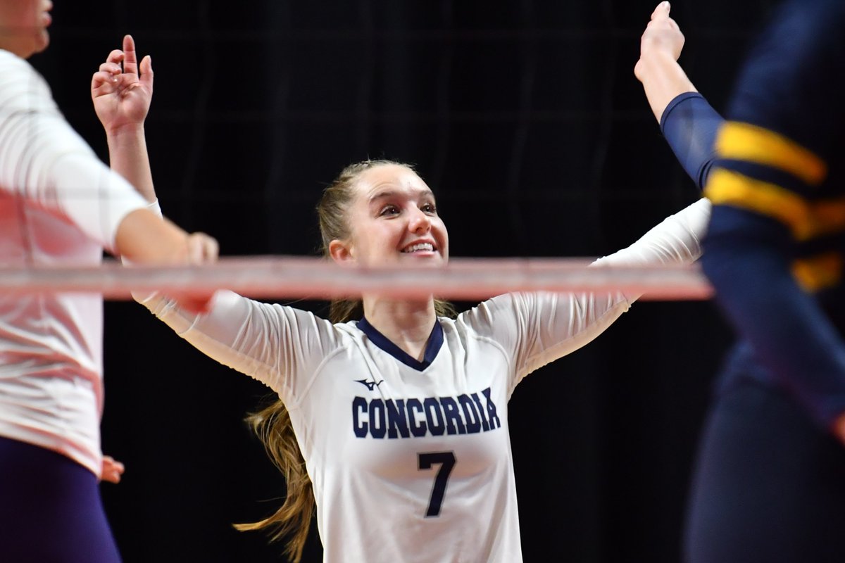 cunebulldogs's tweet photo. 🏐 | National tournament vibes 📈🙌

#GRIT #skodawgs 🐾 https://t.co/tGPYYLluGT