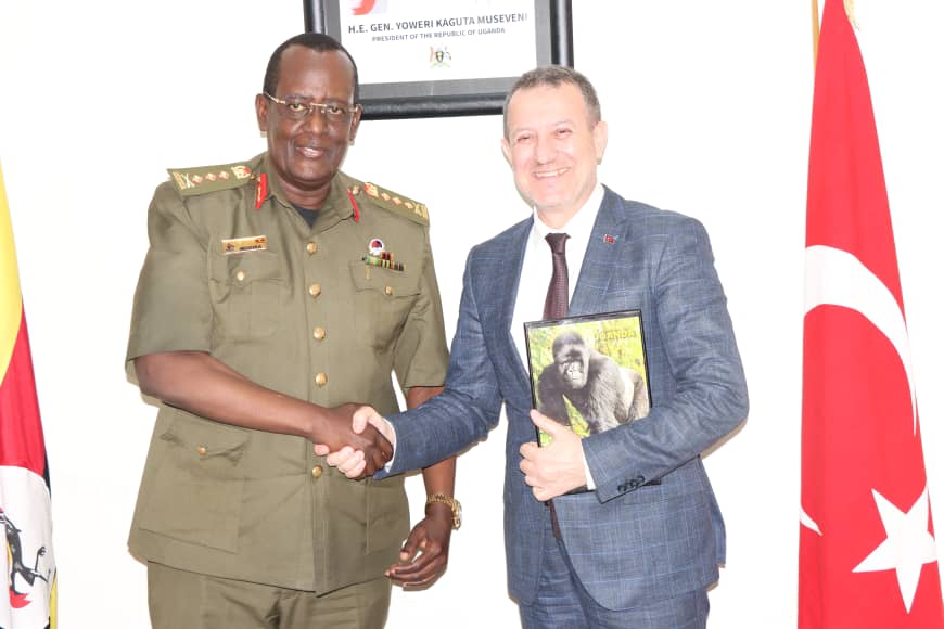 arihoamos2's tweet photo. Uganda &amp; Türkiye are strengthening their defense partnership, emphasizing collaboration within the defense industry, as evidenced by the fourth Uganda-Türkiye Defense Industries Cooperation
#Isak
#NEWLIV #Newcastle #Bamia #Saka #FreenBecky #BINI #Pushpa2TheRule #عبدالله_السميري https://t.co/9ckXxehrT2