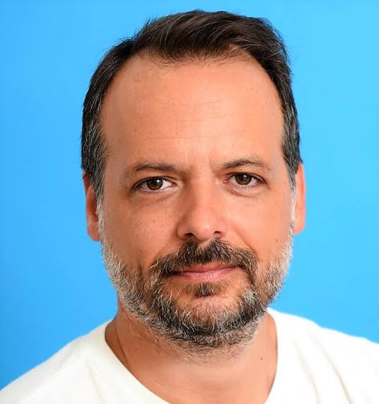 oldfileles's tweet image. ΑΛΕΡΤ. Νέα Κυβέρνηση συνεργασίας στη Γαλλία με τον Χαρύ Ντουκά.