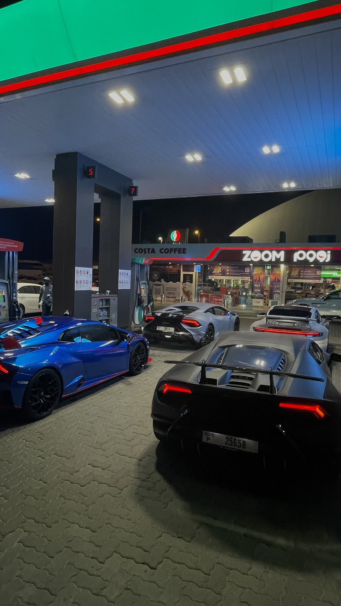 While you geeks are waiting for GTA6