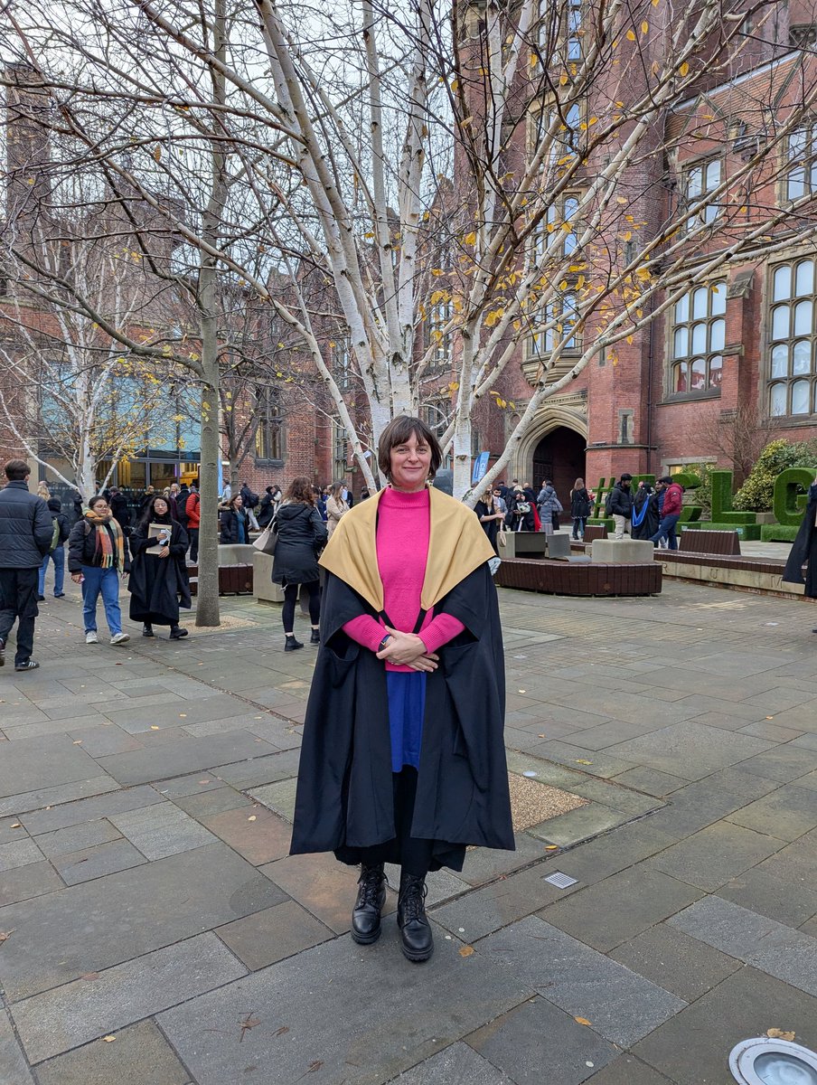 CGuilding's tweet image. 🎓 Graduated with a Masters in Medical Education today—20 years after my PhD and 2 years as a Prof! Switching from neuroscience to qualitative education research was a challenge, but I’m proud to have gained this skill set. Dissertation: med students’ sense of belonging. #NCLGrad