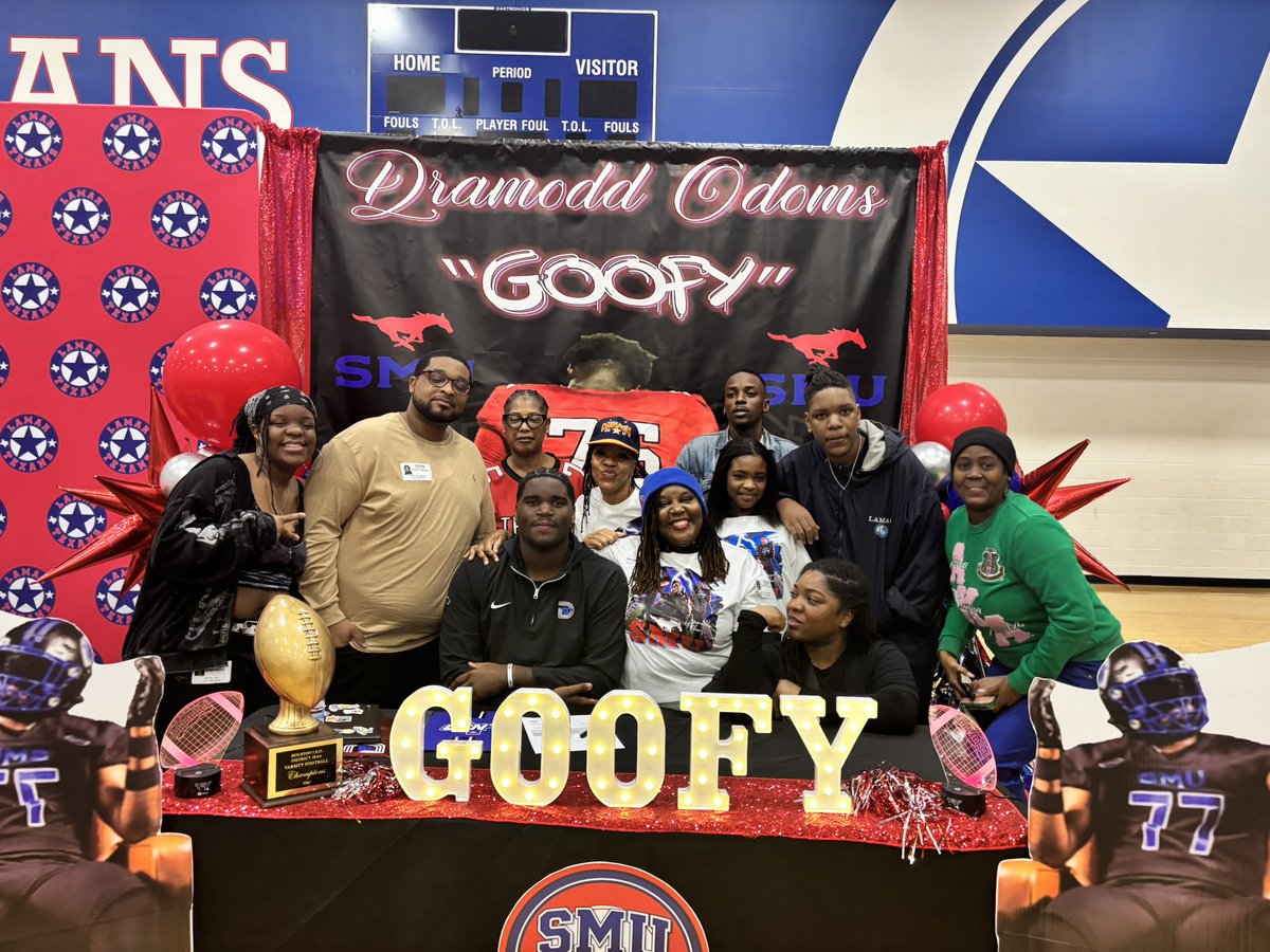 LamarTexansFootball (@lamartexansfb) on Twitter photo Proud of Dramodd!!! Big day for the big fella! We are thankful to celebrate with family, teammates, and coaches. <a href="/HISDAthletics/">Houston ISD Athletics & UIL Academics</a> <a href="/LamarHS/">Lamar High School</a> <a href="/SMUFB/">SMU Football</a> <a href="/dramodd1/">Dramodd “Goofy” Odoms</a> Proud of Dramodd!!! Big day for the big fella! We are thankful to celebrate with family, teammates, and coaches. <a href="/HISDAthletics/">Houston ISD Athletics & UIL Academics</a> <a href="/LamarHS/">Lamar High School</a> <a href="/SMUFB/">SMU Football</a> <a href="/dramodd1/">Dramodd “Goofy” Odoms</a>