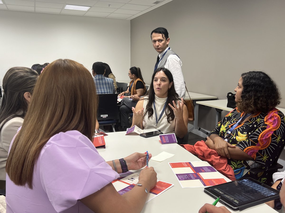 Pusimos en práctica algunos principios de #Feminismodedatos de <a href="/kanarinka/">Catherine D'Ignazio @kanarinka.bsky.social</a> y @laurenfklein:

1⃣ El poder importa
2⃣ Datos para cambiar realidades
3⃣ La adopción de la pluralidad
4⃣ Pensar en binarismos y jerarquías
5⃣ La data no debe ser extractivista