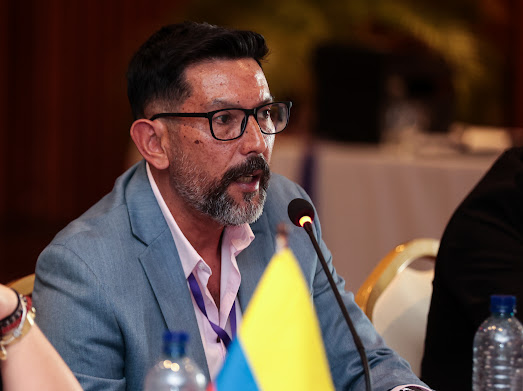 EscobarSanlucas's tweet photo. Hoy, Ecuador asume la Primera Vicepresidencia de CONSUDE, Este es un gran paso para fortalecer el deporte escolar en la región. Además, ¡Ecuador será sede de los Juegos Escolares Sudamericanos 2026! Un honor que nos reafirma como referente en el deporte formativo sudamericano. https://t.co/WzcZh2CNNt