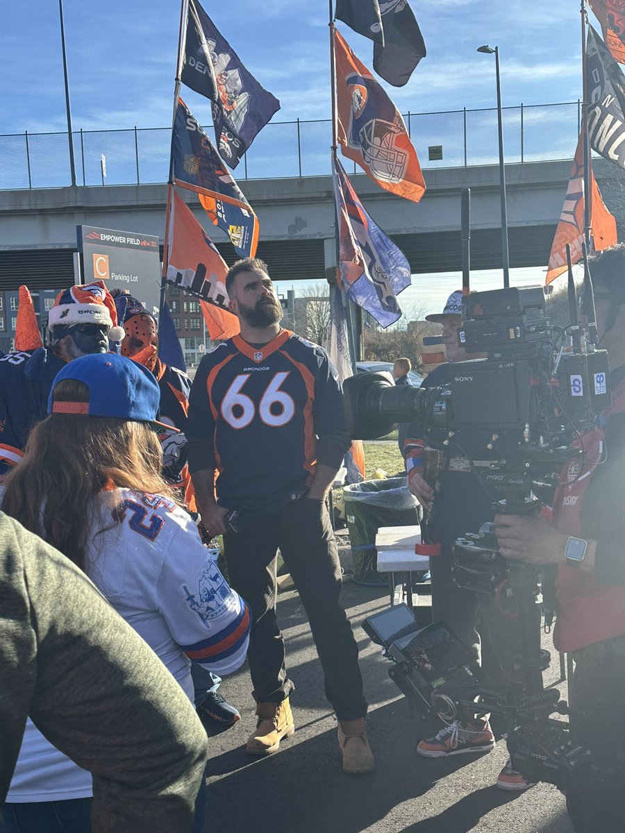 OrangeWeekly's tweet image. Thanks for stopping by the Flagman Tailgate @JasonKelce, you look great in a @Broncos jersey!