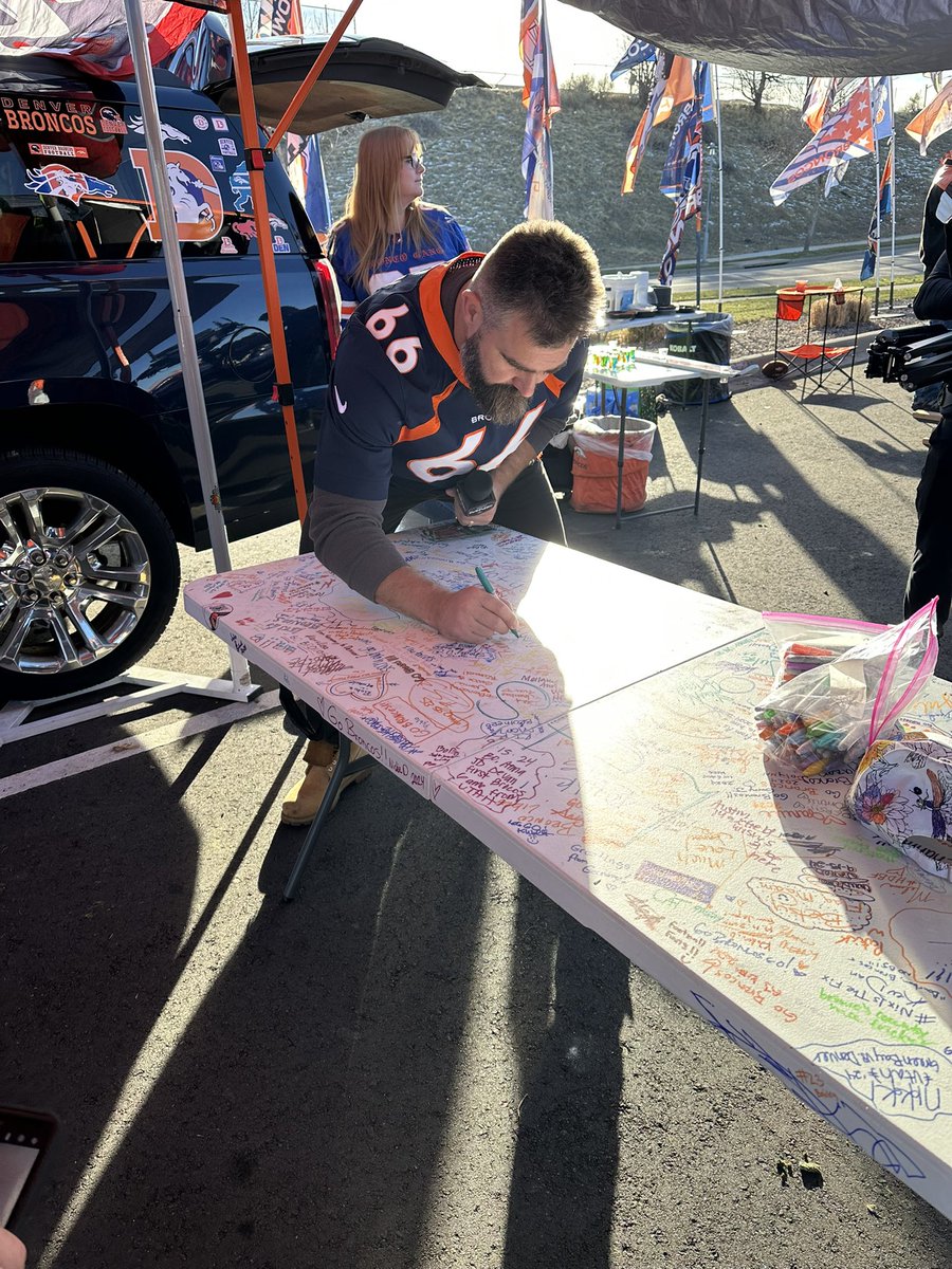 OrangeWeekly's tweet image. Thanks for stopping by the Flagman Tailgate @JasonKelce, you look great in a @Broncos jersey!