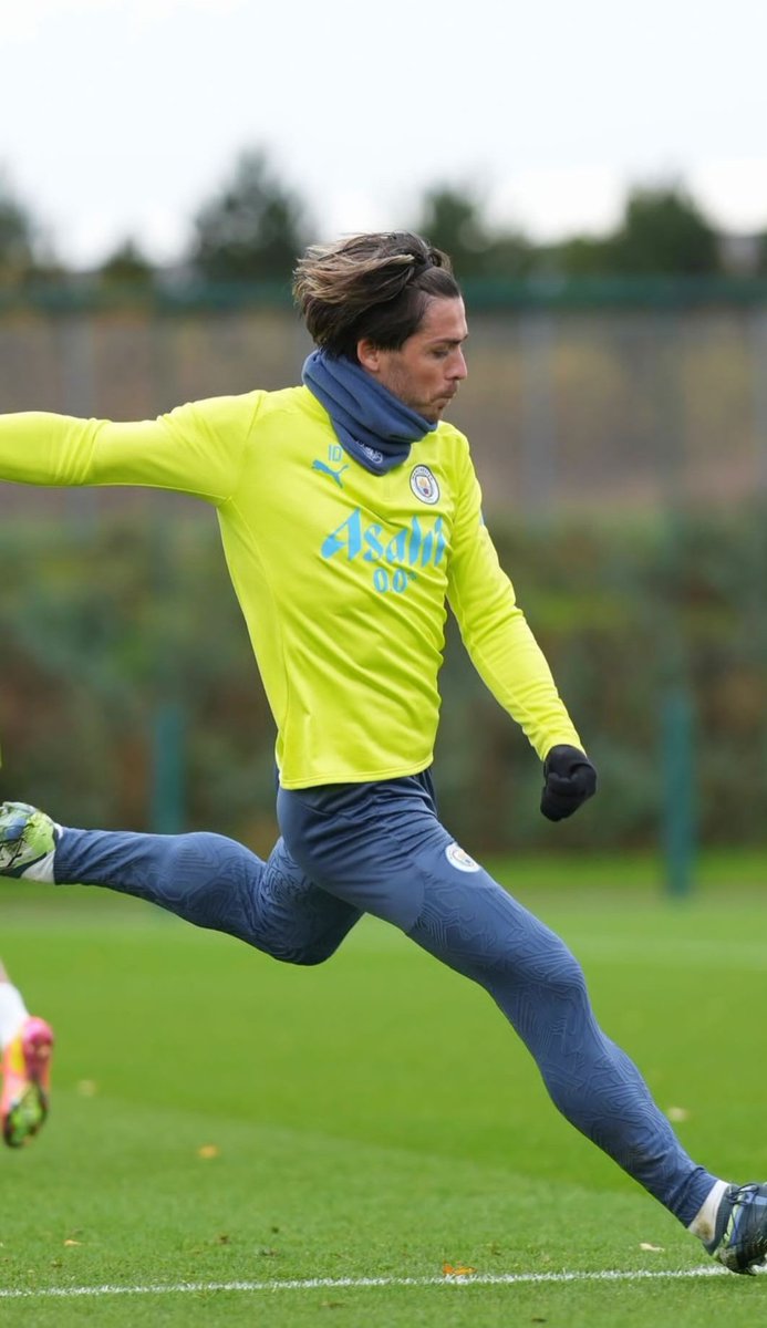 LuxGirlFBI's tweet photo. ✨️👑✨️
#SuperJack #JackGrealish 
@JackGrealish 😍👊🏻🩵 https://t.co/mSYY5QGhAl