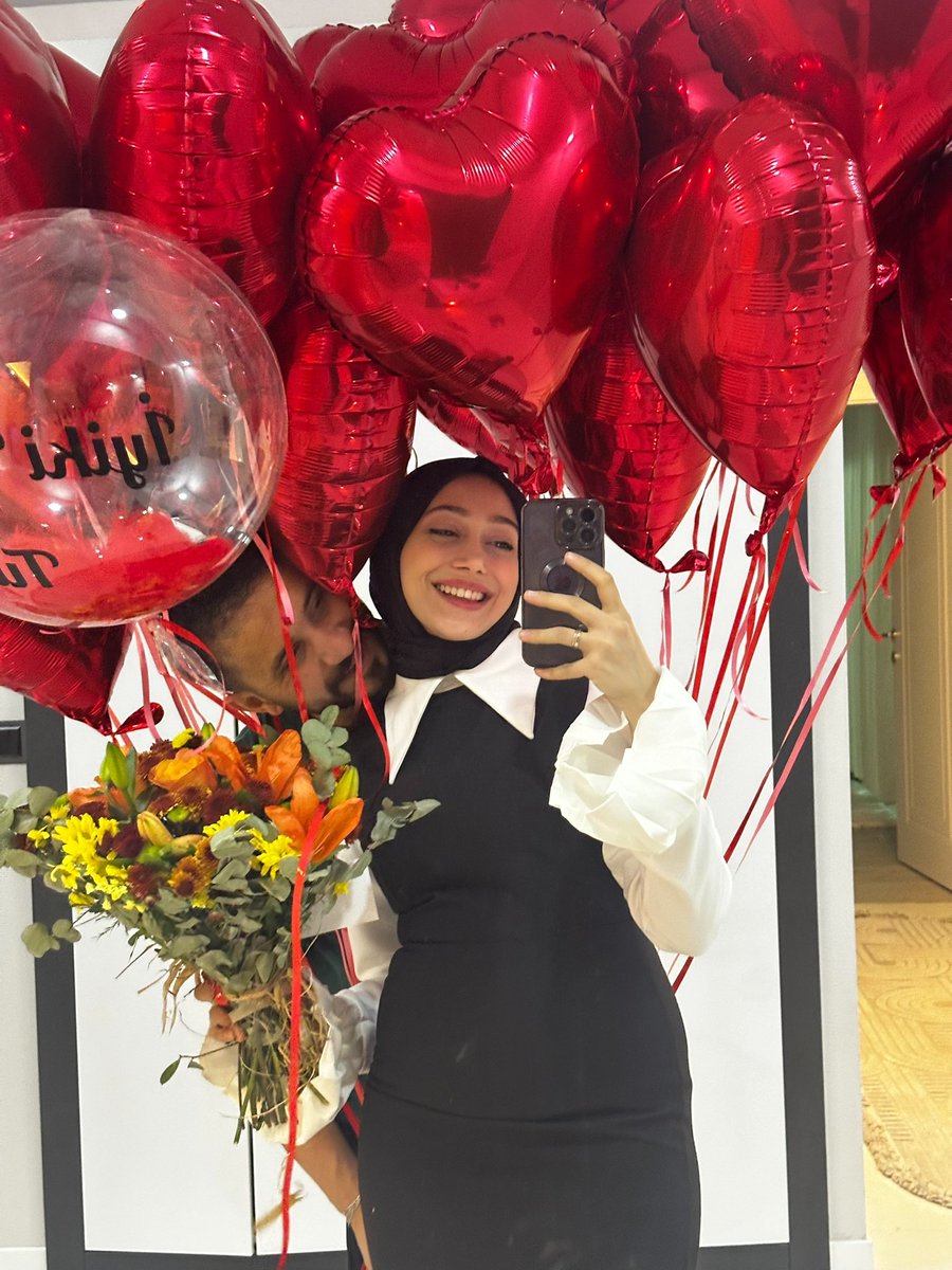 balkralicesi's tweet photo. Dünyanın en mutlu kadını yazabiliriz ❤️ https://t.co/LFilj5HMLn
