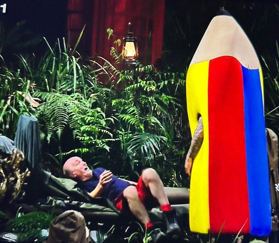CalBoy300311's tweet photo. #ImACeleb
What an image https://t.co/cQVAggLw2D