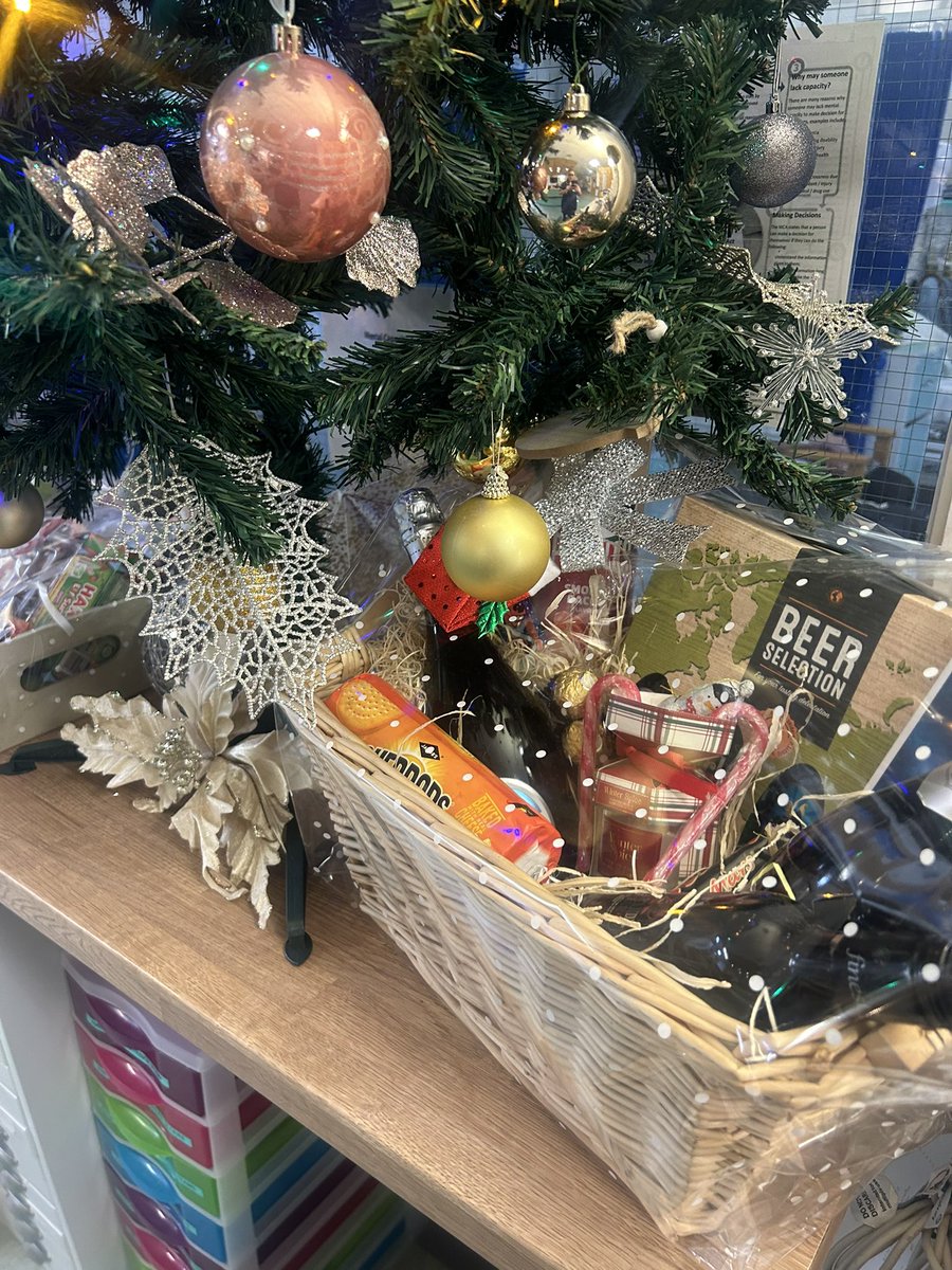 Our HCSW Margaret had been busy making Christmas hampers 🎄 🤶🏻 🎅🏽 🥂