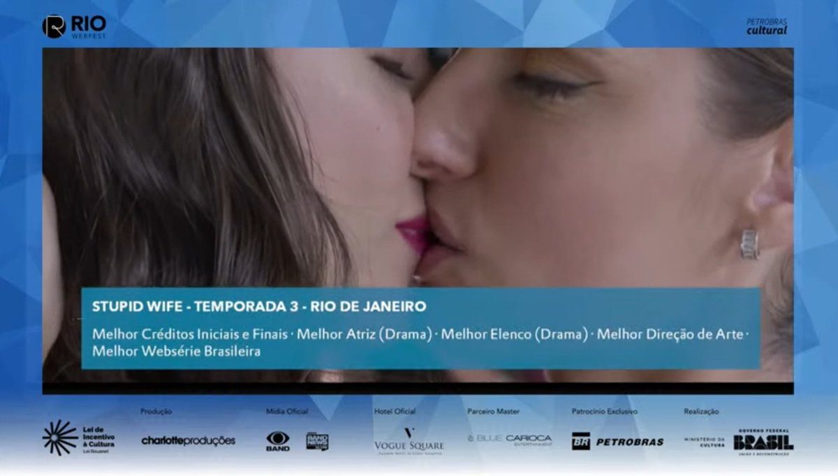 STUPID WIFE NO RIO WEBFEST