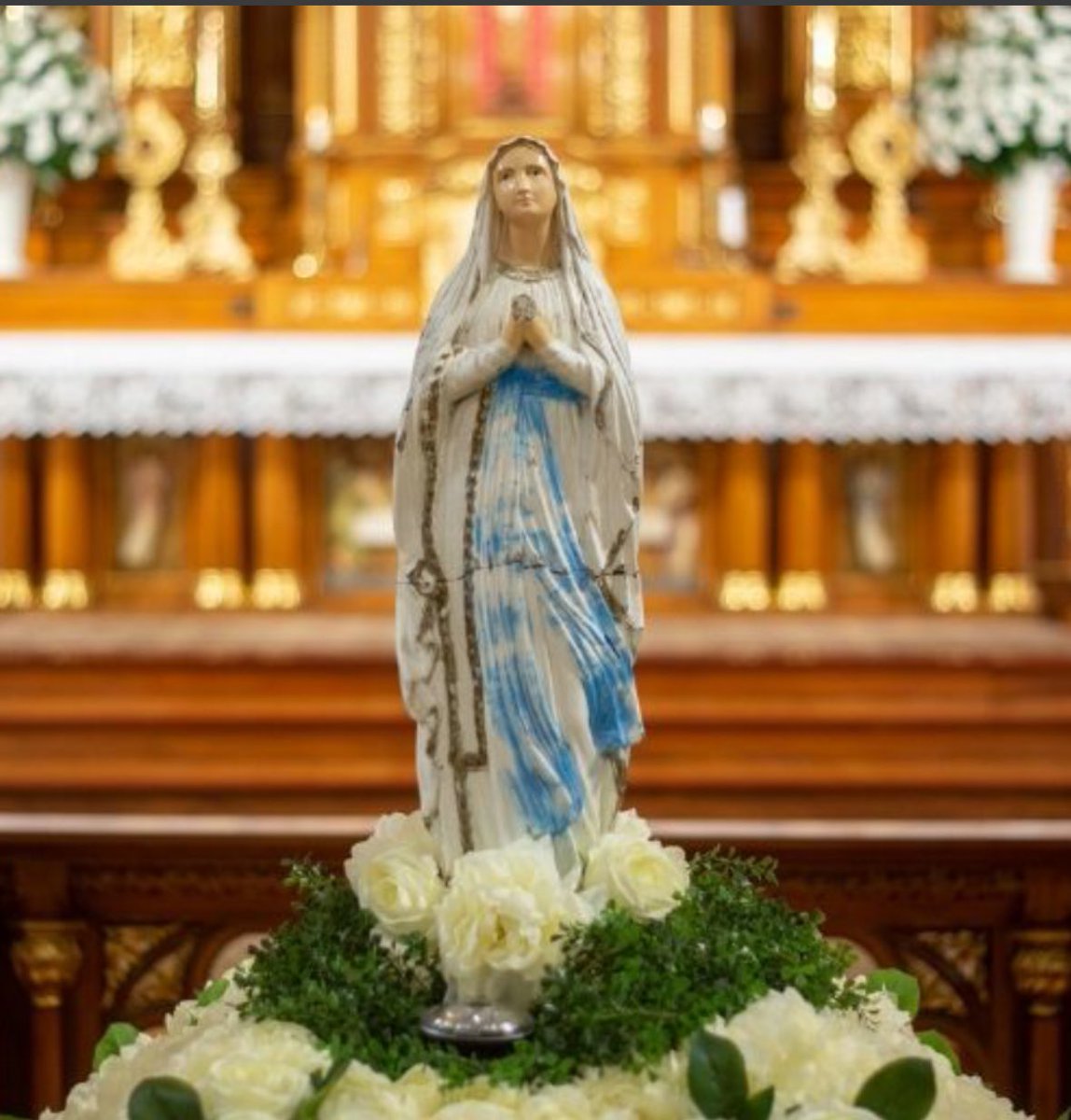 SaintAnne Barrington tweet media