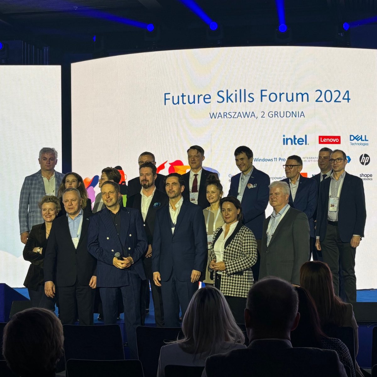 🚀 Wystartowaliśmy z programem „Science Leaders Board”, który łączy liderów nauki z liderami biznesu.
Program powstał we współpracy z Intel, Orange, Google, Dell, Ericsson i Flex. W pierwszej, pilotażowej edycji bierze udział 10 wybitnych naukowczyń i naukowców. #biznes #nauka.