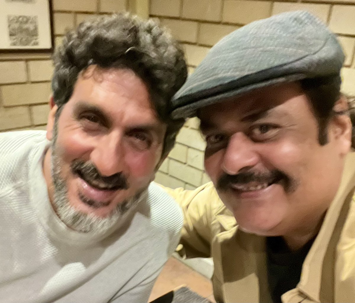 rahulmittra13's tweet image. It was wonderful savouring sumptuous Israeli delicacies &amp;amp; bonding with famous Israeli film actor and one of my favourite characters from popular Netflix web series #Fauda, Tsahi Halevi !! #IndiaIsrael 🇮🇳 🇮🇱 @TsahiHalevi @indemtel @IsraelMFA @MEAIndia @MIB_India @IsraelinIndia