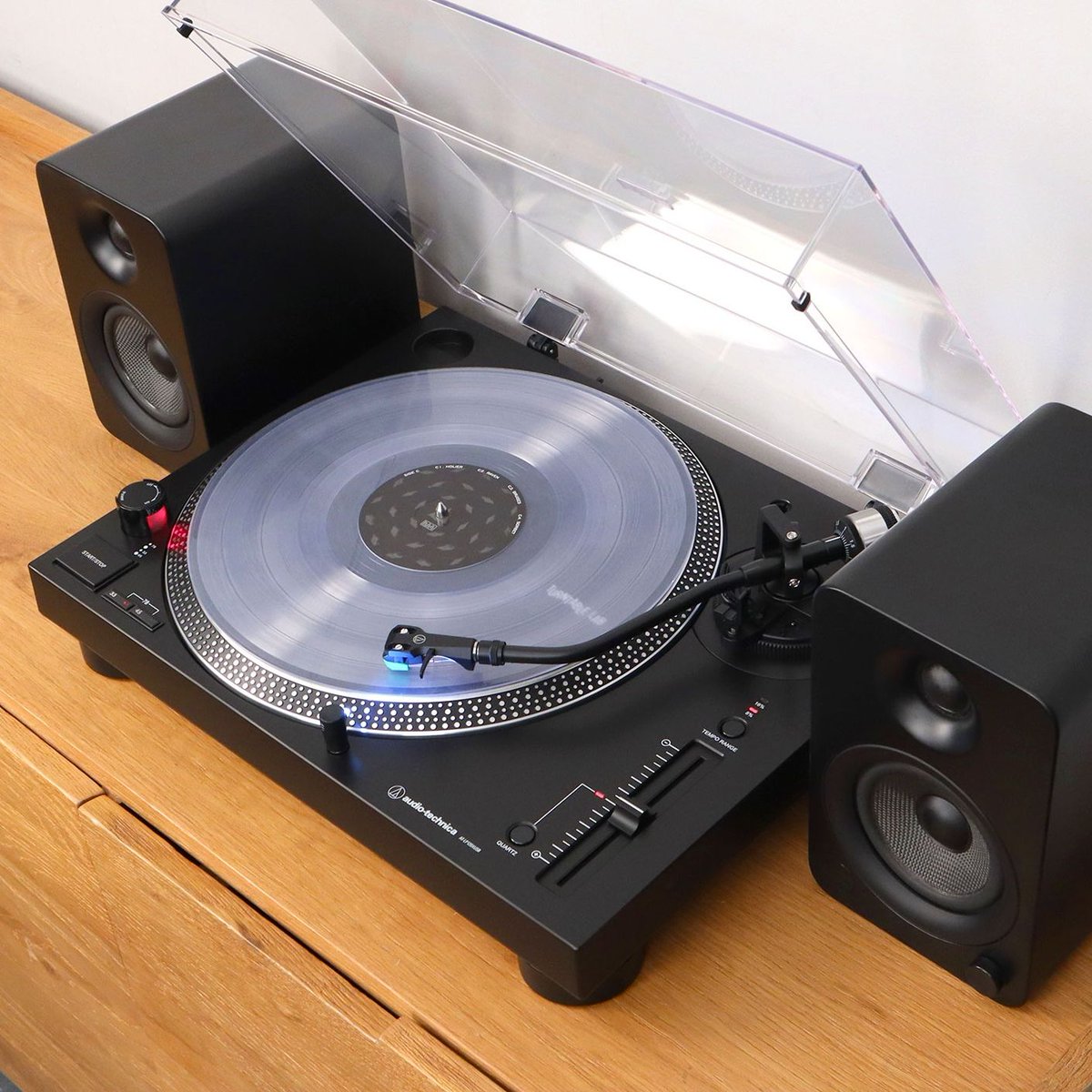 TurntableLab's tweet photo. #TTLdouble: Audio-Technica LP120X + Kanto YU4 speakers are both on sale, take advantage of both specials by saving $180 on this #TTLsetup package for 2 days only!
⇢ https://t.co/IusTqrNMx7
⇢ https://t.co/136c8XgQkC
@USAudioTechnica @kantoaudio #ttlhifi #ttlgifted https://t.co/9LHX5Euds2