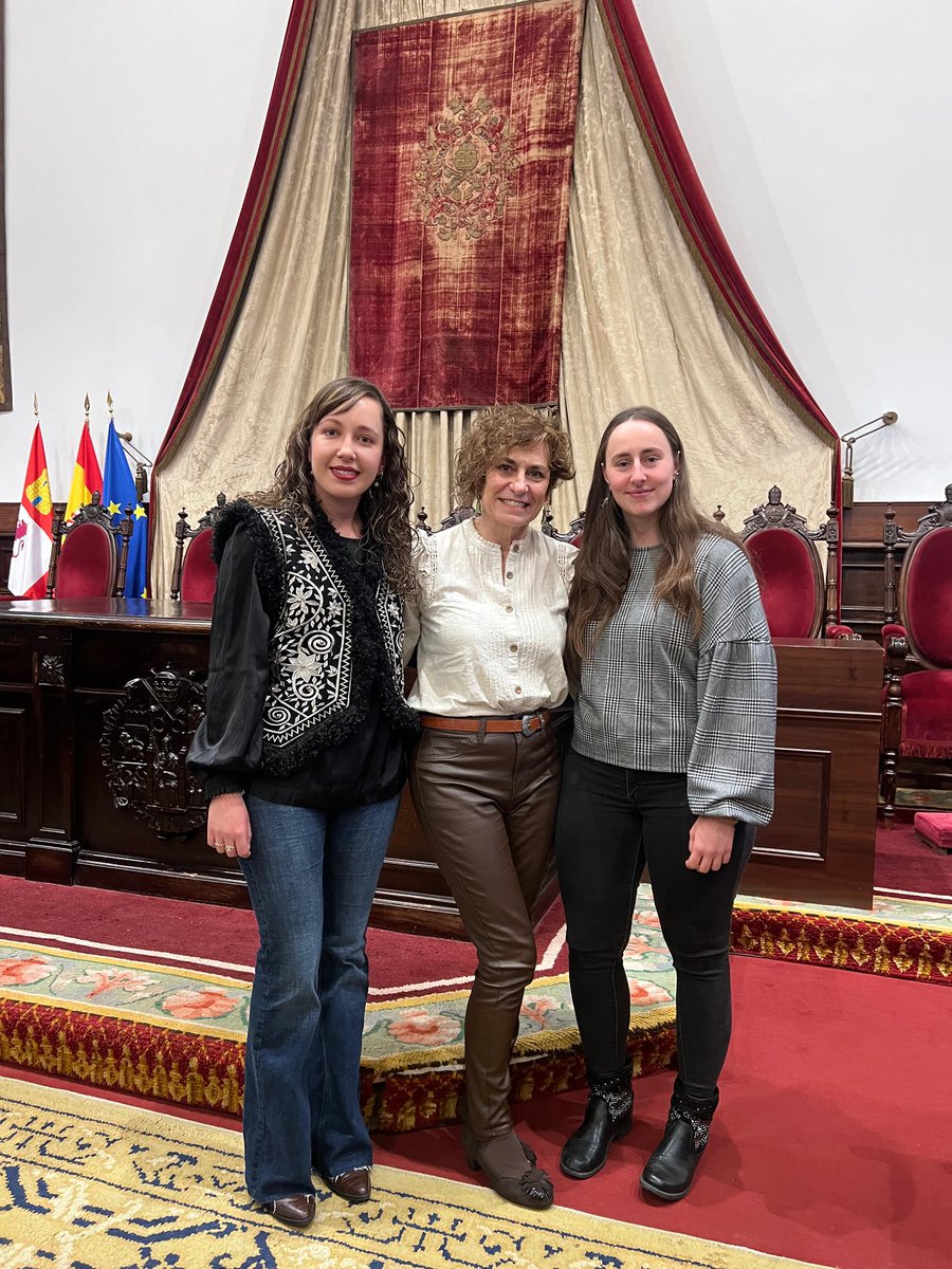 UADLE en el acto de toma de posesión de la Profesora Mercedes I. Rueda como Directora del Departamento de psicología Evolutiva y de la Educación de la Universidad de Salamanca. Felicidades!@usal <a href="/dipusalamanca/">dipusalamanca</a> en <a href="/PsicologiaUSAL/">Psicología USAL</a>