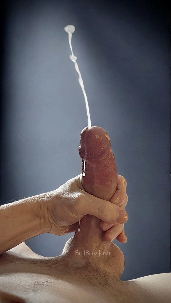 @Grindr Come jingle my balls for a yummy reward 😏 https://t.co/Orho12R0pO