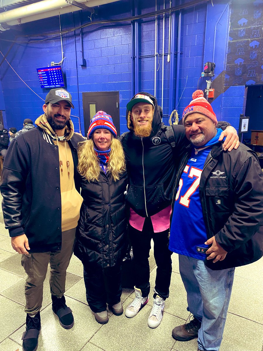 Eppy Epenesa tweet media