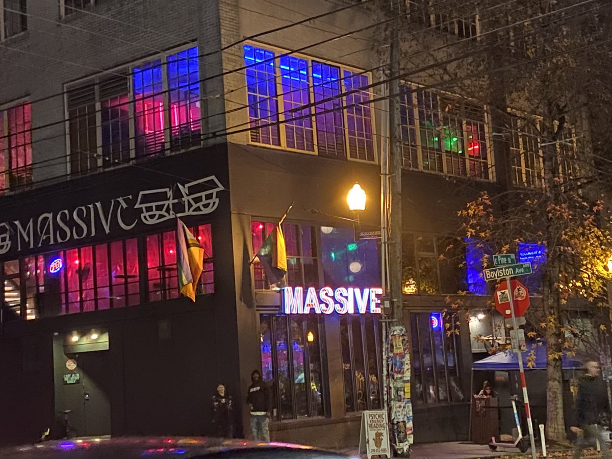 TheGreatUrn's tweet photo. @incastellated going all out on promo, opening a club in Seattle https://t.co/nkQv3v8qhz