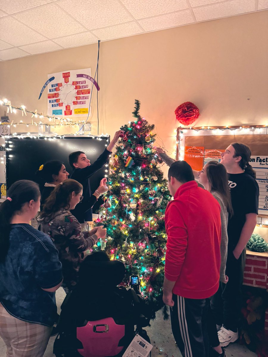 ACEingitwithmrs.vollmuth (@aceingitwithv) on Twitter photo πβ¨ itβs finally here .. the best time of the year β¨π <a href="/BethpageUFSD/">BethpageUFSD</a> #ACEingit #WeAreBethpage πβ¨ itβs finally here .. the best time of the year β¨π <a href="/BethpageUFSD/">BethpageUFSD</a> #ACEingit #WeAreBethpage