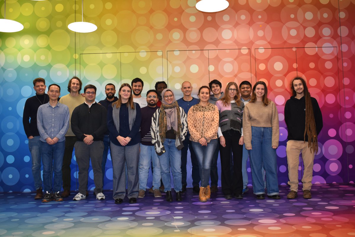 Bürgi et al. Christmas Dinner 2024 ! 🎅 🎄 😊 🥂 <a href="/Ch_Bioch_UNIGE/">Chemistry and Biochemistry - UNIGE</a> <a href="/sciences_UNIGE/">Faculty of Science | UNIGE</a> <a href="/UNIGEnews/">Université de Genève</a>