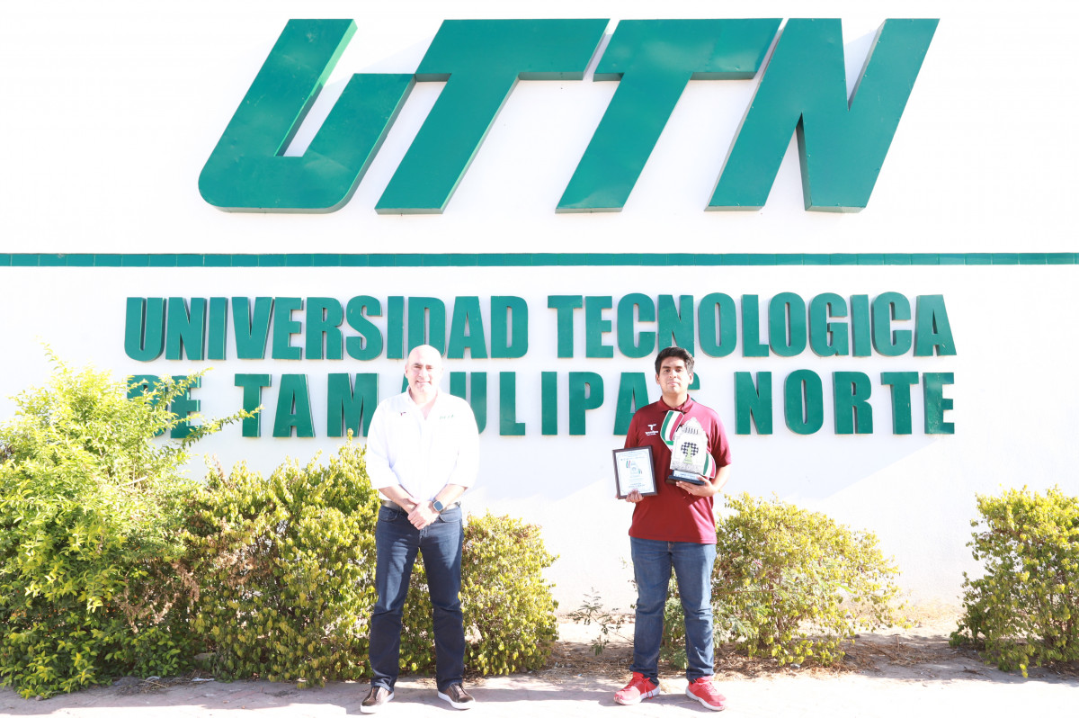 UTTamNorte's tweet photo. 📌Nota | Gana estudiante de la UTTN XII Torneo Nacional e Internacional de Ajedrez

Lee la nota completa 👉https://t.co/Z0Zq9yFWcU

#UTTN #EducaciónEducaciónYMásEducación #CopaRevolución2024 https://t.co/yXWLD3VzFn