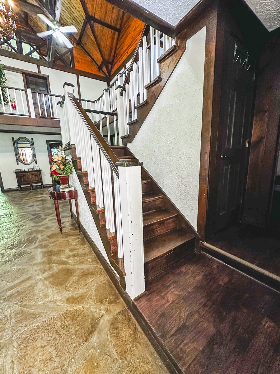 HouseLatinas's tweet photo. We take all sanitary measures necessary to ensure the cleanliness and healthfulness of our clients. Our Services: First Deep Cleaning - Maintenance Cleaning - Move In/Out Cleaning - Real State Cleaning - One Time Cleaning. https://t.co/UnTTebvm3d cc | (615) 752-1932 https://t.co/OfMJnwauOH