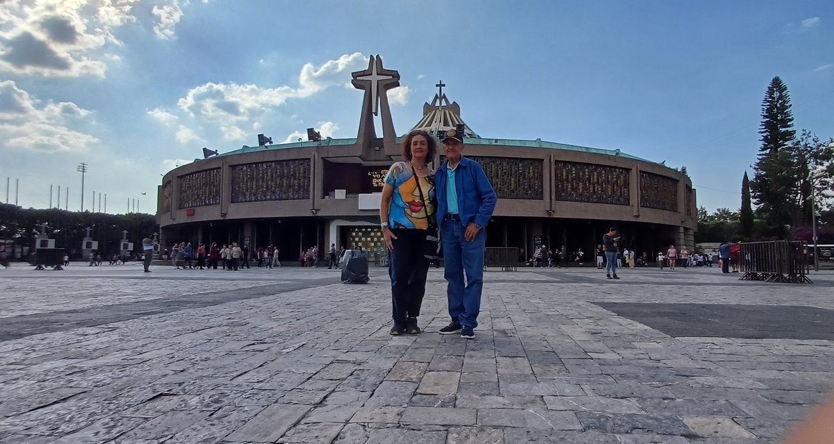marthisabel06's tweet photo. Uno de los recuerdos más bonitos que me va dejando #2024. ❤️❤️❤️

#Mexico 
#Papá 
#Viaje 
#Christmas 
#Colombia 
#MondayMotivaton https://t.co/NHmyjut0nh