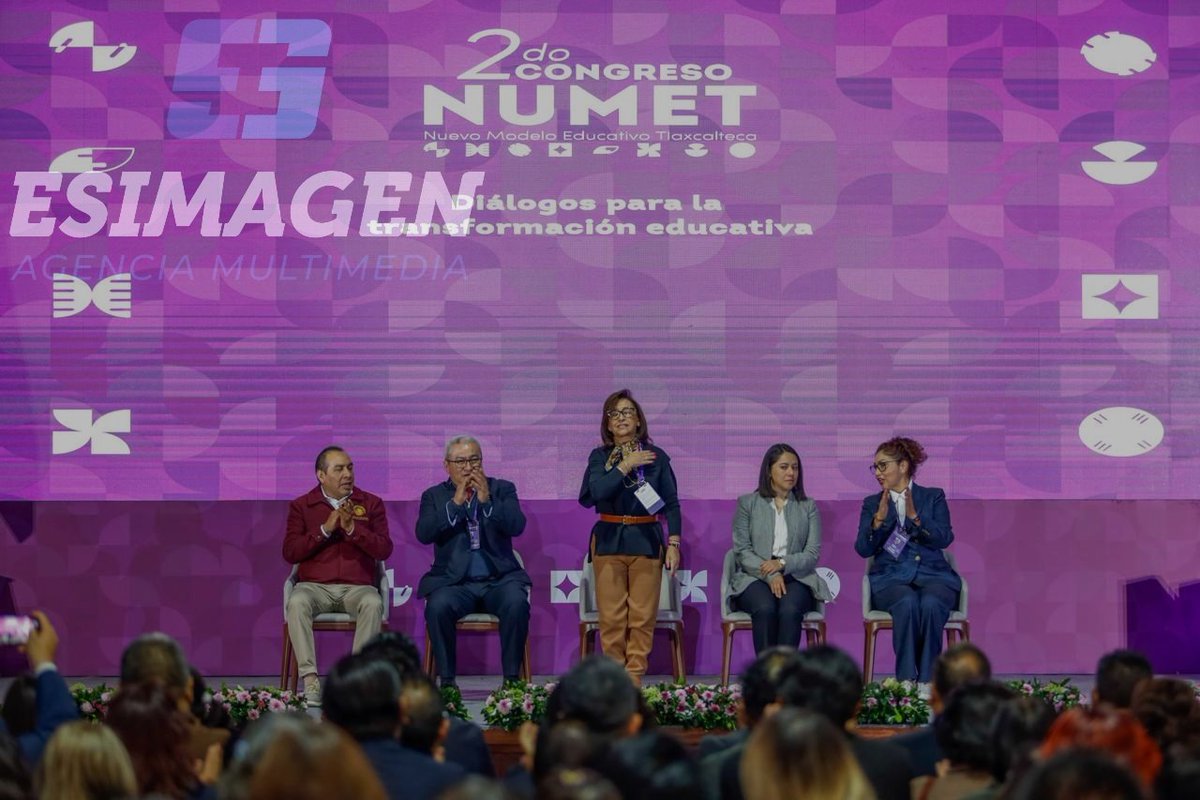 Es Imagen Tlaxcala 📲 (@esimagen_tlax) on Twitter photo #Tlaxcala
<a href="/GobTlaxcala/">Gobierno de Tlaxcala</a>
🙋🏻♀️La gobernadora del estado de Tlaxcala, <a href="/LorenaCuellar/">Lorena Cuéllar</a> en compañía del titular de la <a href="/septlaxcala/">SEP Tlaxcala</a> llevaron a cabo la inauguración del Segundo Congreso Numet “Diálogos por la transformación”.🙌🏻
Más información y galería 👇🏻📷
esimagen.mx/media_album/in… #Tlaxcala
<a href="/GobTlaxcala/">Gobierno de Tlaxcala</a>
🙋🏻♀️La gobernadora del estado de Tlaxcala, <a href="/LorenaCuellar/">Lorena Cuéllar</a> en compañía del titular de la <a href="/septlaxcala/">SEP Tlaxcala</a> llevaron a cabo la inauguración del Segundo Congreso Numet “Diálogos por la transformación”.🙌🏻
Más información y galería 👇🏻📷
esimagen.mx/media_album/in…