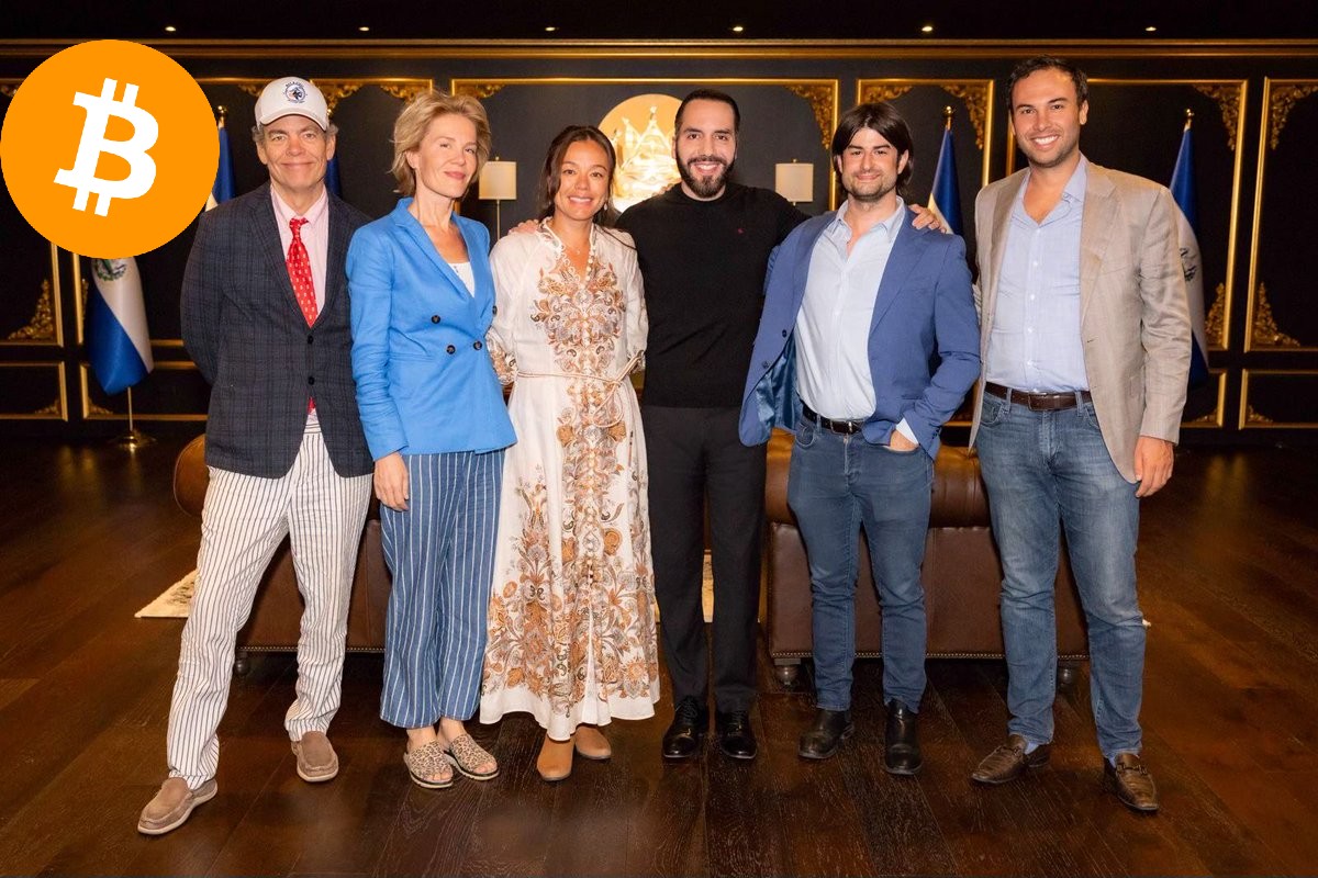 JUST IN: RFK Jr's VP running mate Nicole Shanahan went to El Salvador and paid for her meals using the #Bitcoin Lightning Network 🇸🇻

"I was blown away by how seamlessly it worked" 🙌