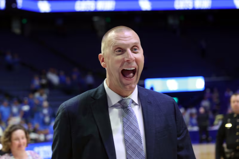 It only took Mark Pope one month to get Kentucky back into the Top 5 🤯