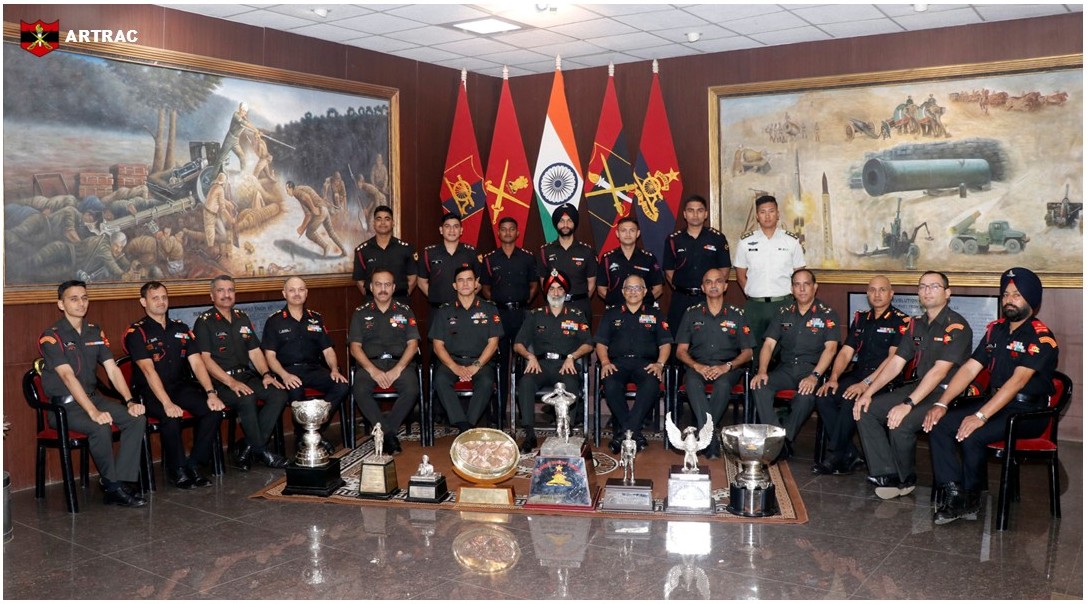 artrac_ia's tweet image. “𝐕𝐚𝐥𝐞𝐝𝐢𝐜𝐭𝐨𝐫𝐲 𝐀𝐝𝐝𝐫𝐞𝐬𝐬 𝐀𝐝𝐯𝐚𝐧𝐜𝐞 𝐆𝐮𝐧𝐧𝐞𝐫𝐲 𝐂𝐨𝐮𝐫𝐬𝐞”

#LtGenNSSarna, #Commandant, #SchoolofArtillery addressed the Officers attending Advance Gunnery Course, including 10 Officers from Friendly Foreign Countries #FFC in the Valedictory Function.…