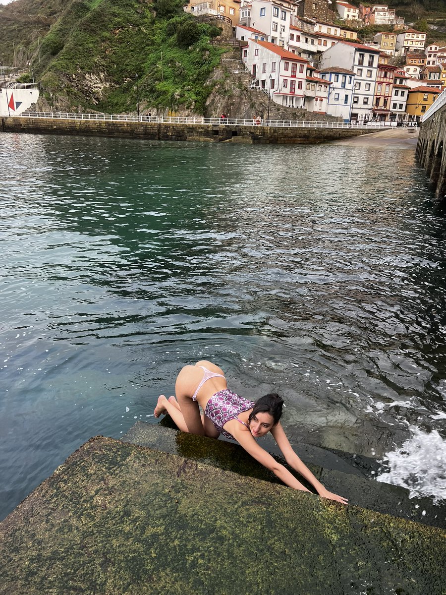 esta noche a las 22:45 en <a href="/amateur_tv/">Amateur.tv Official</a> 💦💦💦