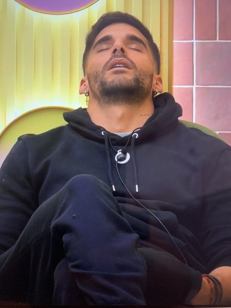 MexyKanaria's tweet photo. Y NOSOTROS LA DE SU AMADA‼️

#VioletaFuera ❌

#GH2D #GH3D https://t.co/KB1aF1HU9x