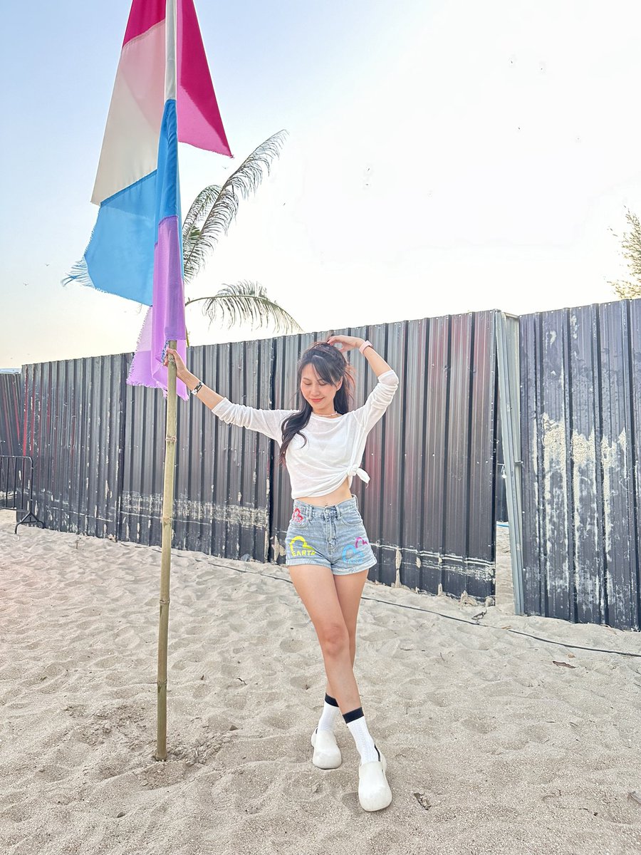 BeannyBow's tweet photo. ไม่จำเป็นต้องมีแมว มีแค่หนูก็พอล้าววววว😊 #แคปชั่น #แคปชั่นกวนๆ #แคปชั่นโสด  #แคปชั่นตลก https://t.co/cn9BTirzDN