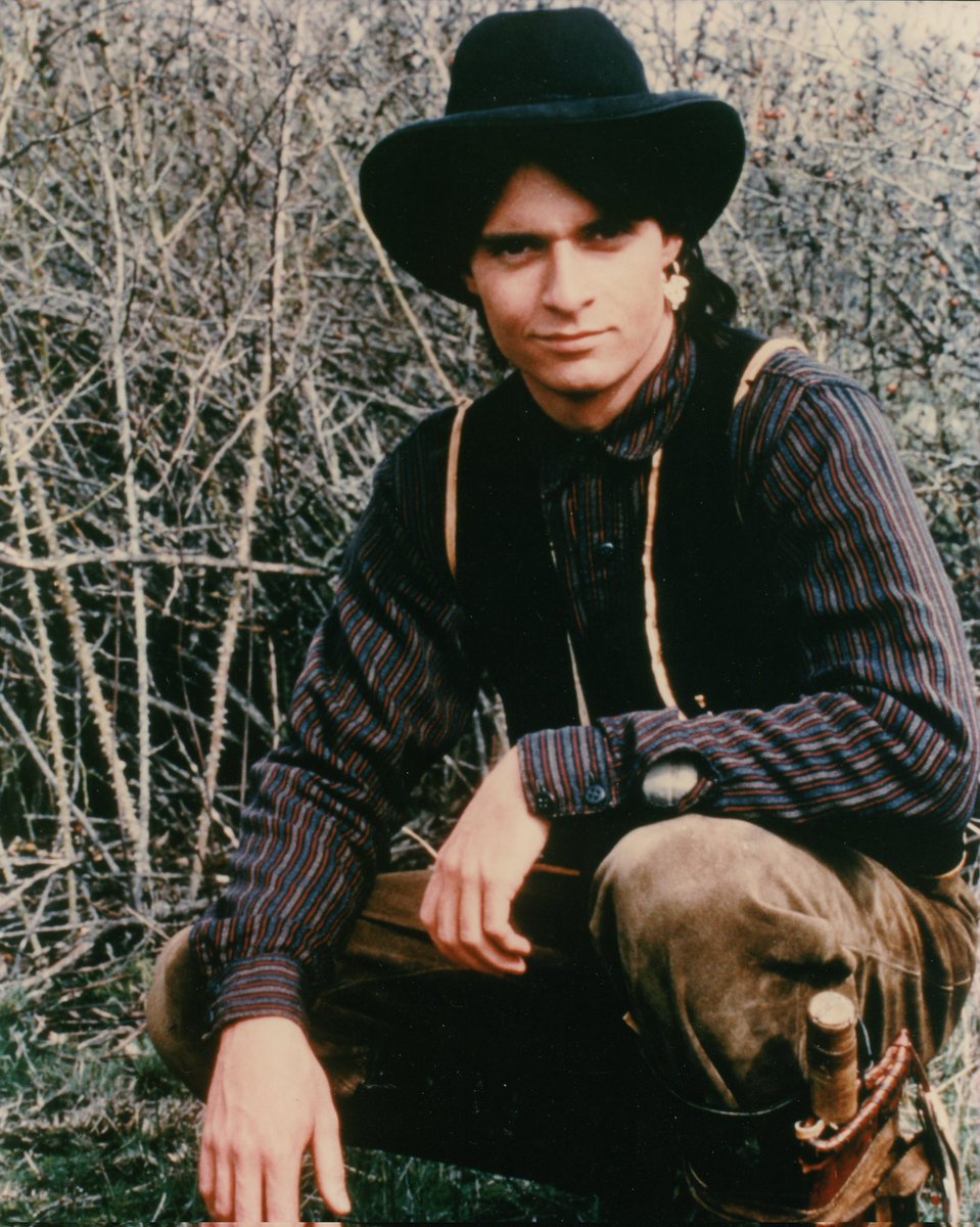 TheYoungRiders's tweet photo. #TYRXmasCountdown2024 #Dec2nd 🤠🐎🎄🎁🎀 #TheYoungRiders #GreggRainwater #BuckCross #TYRpublicityphoto (personal TYR collection) https://t.co/9vbbHlxw3J