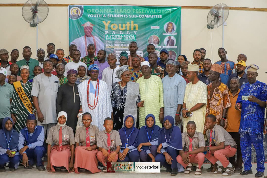 oronnafestival's tweet image. A meaningful dialogue between Oba Kehinde Gbadewole Olugbenle and Ilaro Youths in a first of its kind YOUTH PALLY WITH KABIESI. 

#oronnailarofestival2024 
#oronnailarofestival 
#ilaro