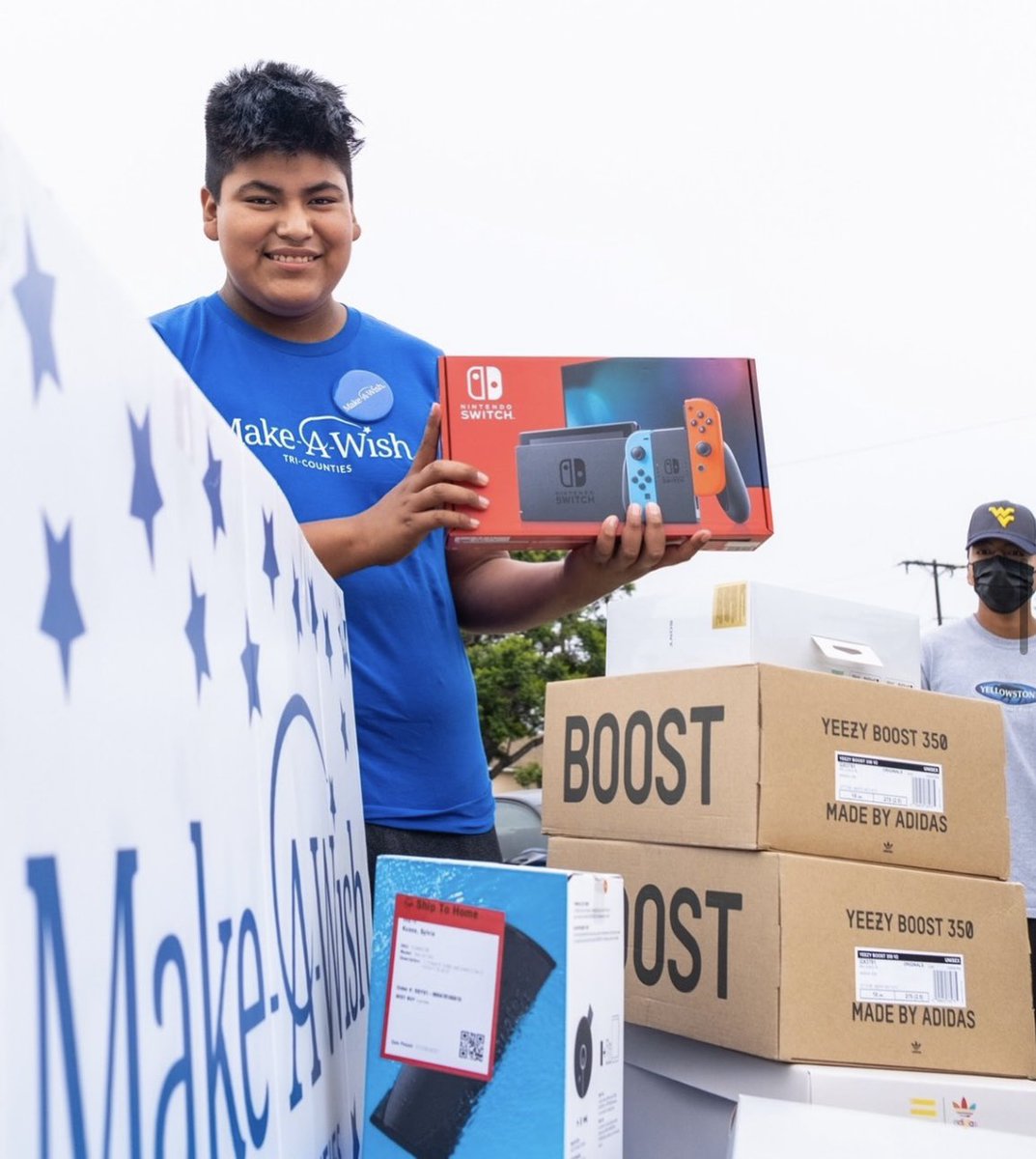 Make-A-Wish CVS tweet media