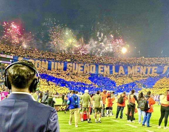 Gracias a lo que entienden que esta es una hinchada diferente, a los que creen, apoyan y colaboran.
No sirvió para nada?… siempre sirve para caer en paz sabiendo que desde la tribuna la hinchada hizo lo suyo, si lo entienden que bueno, sino, es su maldito problema 🤷🏽‍♂️