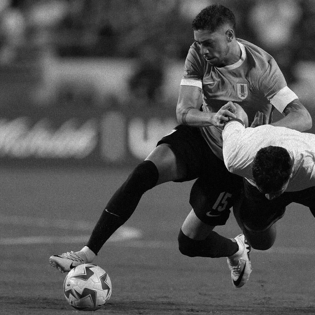 nikefootball's tweet photo. When @AUFOficial enters the pitch, all you can do is survive. Welcome to the next chapter of Garra Charrúa.

#NikeFootball https://t.co/1lwLDNj4yZ